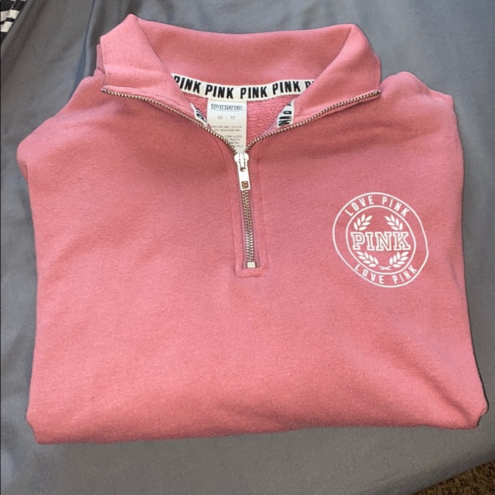 PINK quarter zip size xs